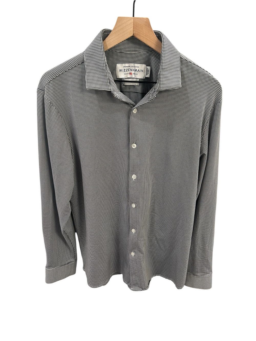 Mizzen+Main Spinnaker Collection Trim Fit Button-Down Shirt – Men’s Large